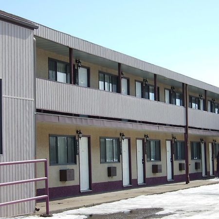 Vegreville Wild Rose Inn מראה חיצוני תמונה