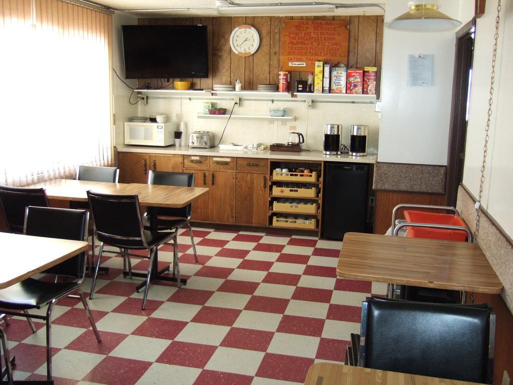 Vegreville Wild Rose Inn מראה חיצוני תמונה